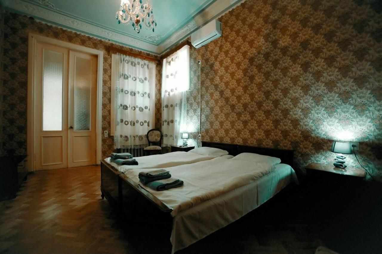 Отели типа «постель и завтрак» Guest House Old Kutaisi Кутаиси-16