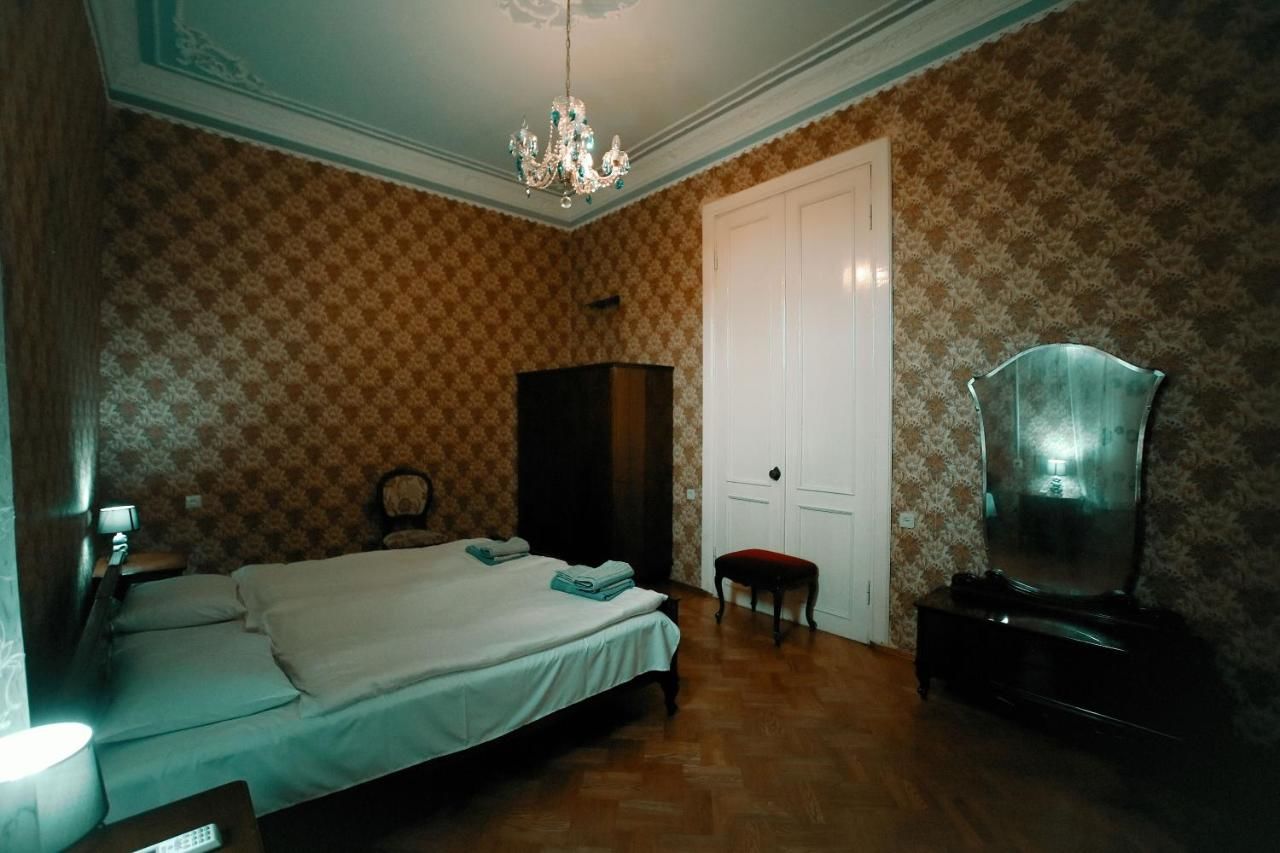 Отели типа «постель и завтрак» Guest House Old Kutaisi Кутаиси-29